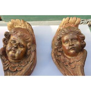 Pair Of Cherubs In Gilded Wood 18th Century