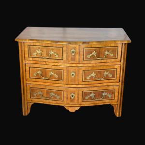 Dauphinoise Chest Of Drawers Attributed To The Hache Family, Louis XIV Period Circa 1710