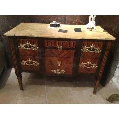 Italian Marquetry Commode, 18th Century