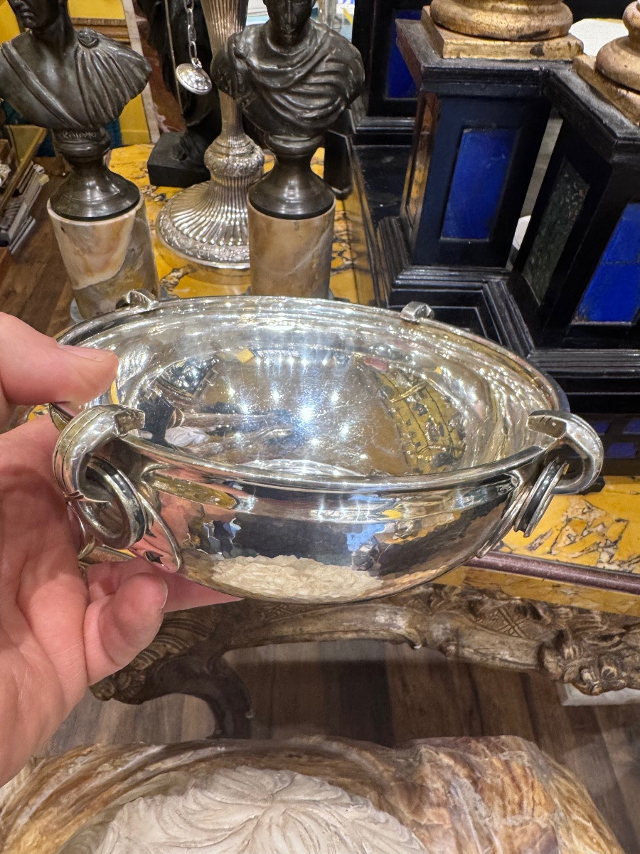 meravigliosa e rara importante ciotola in argento finemente la orata a mano a martello ,  titol-photo-1