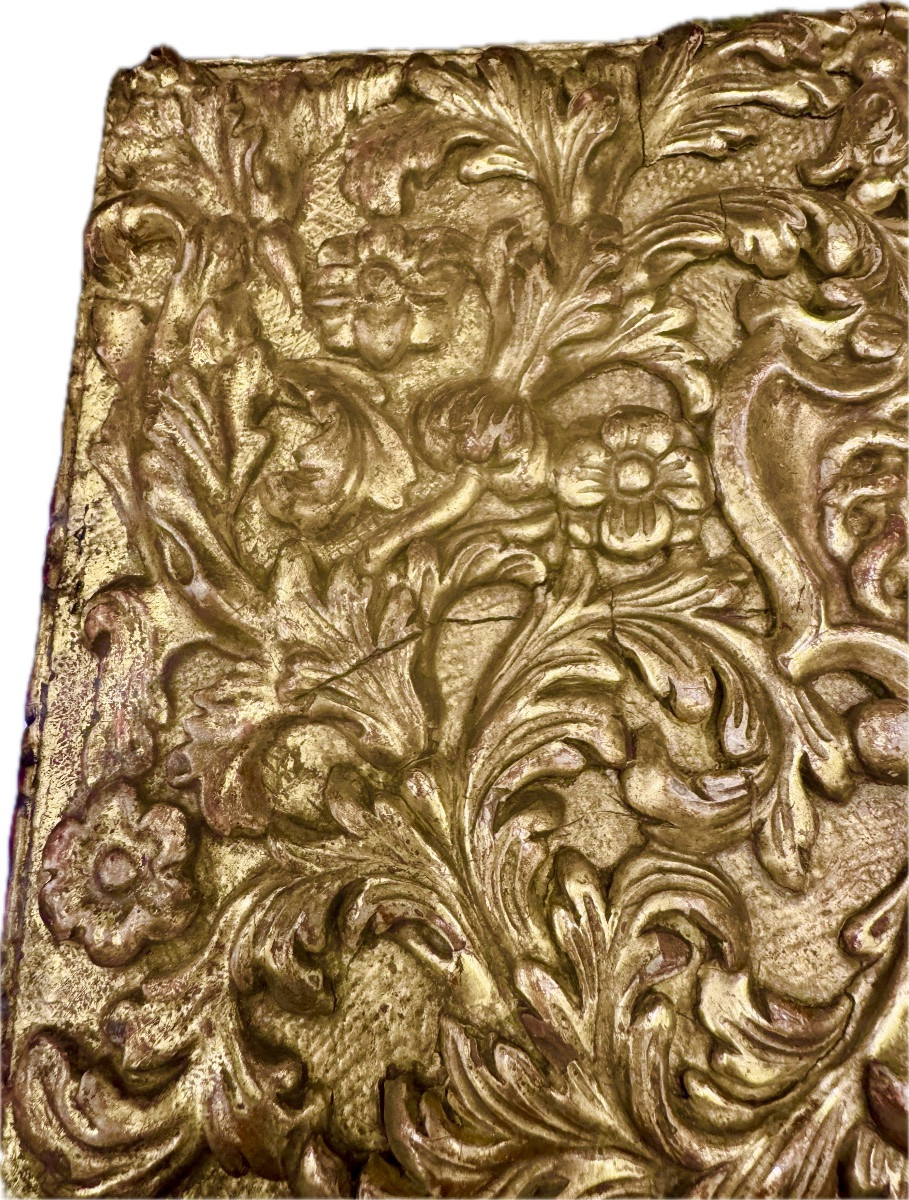 Antico scrigno de XVII sec VENEZIA in legno intagliato finemente a mano e dorato a foglia d oro-photo-3