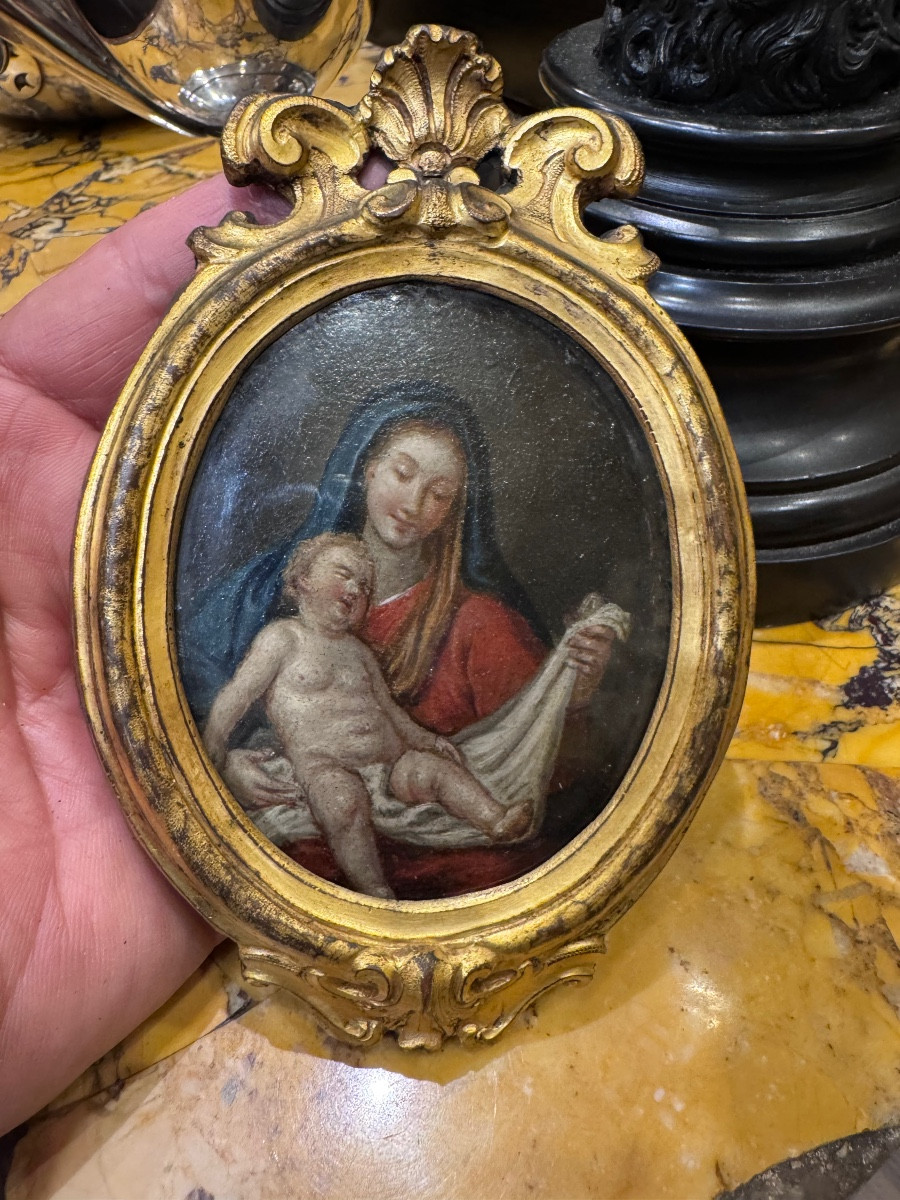 Magnifica miniatura dipinta finemente ad olio su rame , Napoli Luigi XV sec XVIII , con sontuos