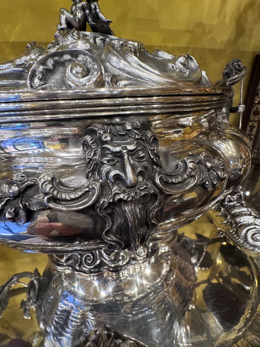 Grande enorme centrotavola a forma di Zuppiera scultorea a motivi di mare in tempesta , con Tri-photo-5