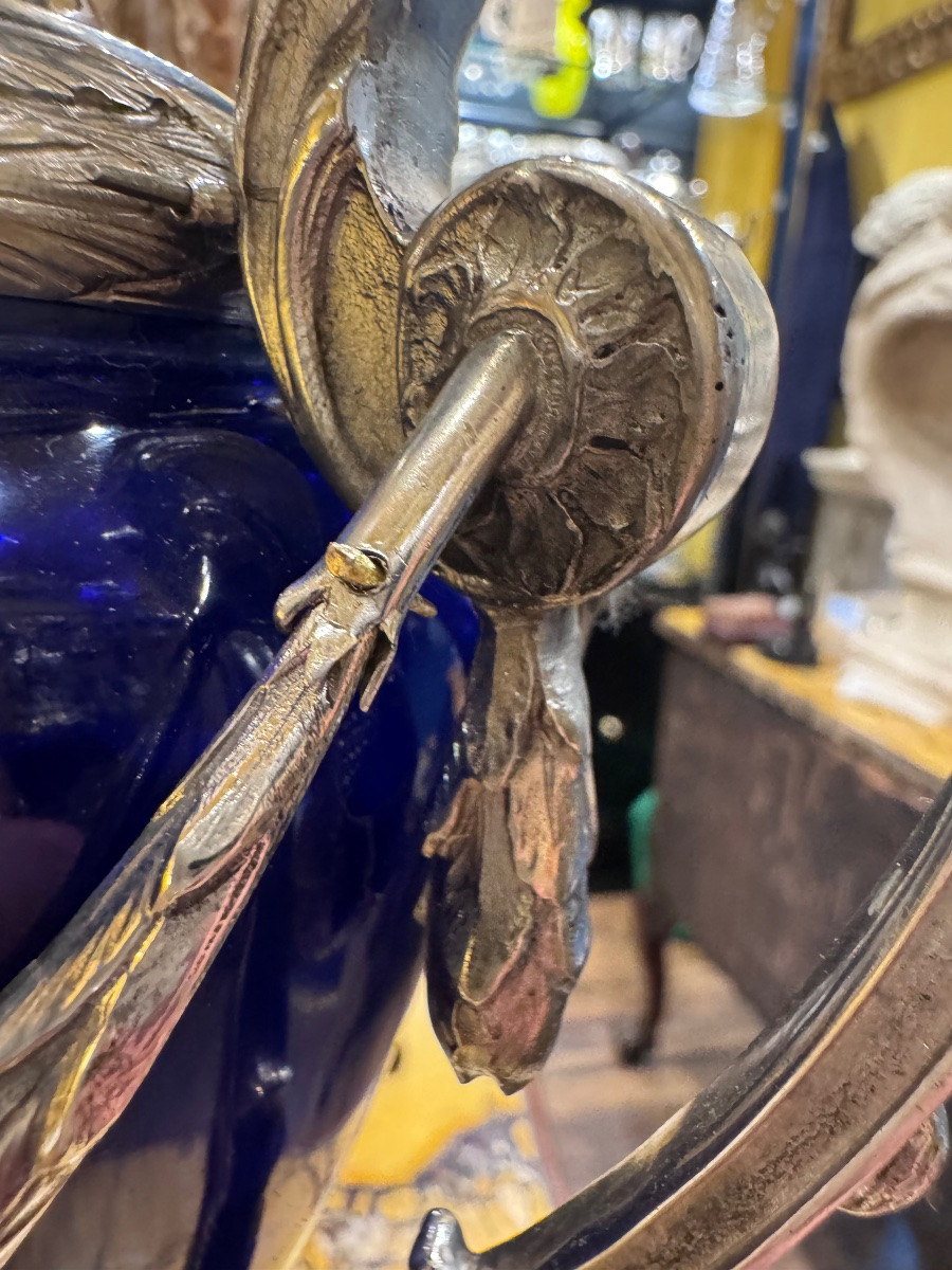 Coppia di antichi vasi in argento finemente lavorati a mano a cesello e bulino con festoni e Ar-photo-3