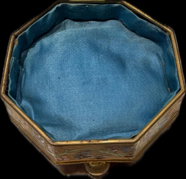Descrizione SCATOLa PORTAGIOIE, ROMA, FINE SECOLO XIX 1850/60 ca  di forma esagonale in metallo-photo-1