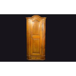 Corner Cupboard, Oak, 18th Century (height 207.5 Cm)