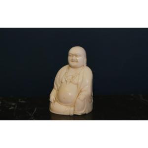 Buddha, 19th Century (height: 7.5cm) 