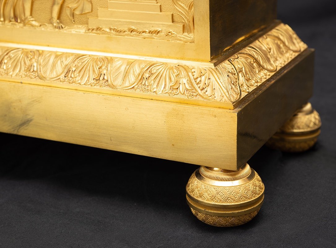 Orologio antico Impero Francese in bronzo dorato finemente cesellato. Periodo XIX secolo.-photo-3
