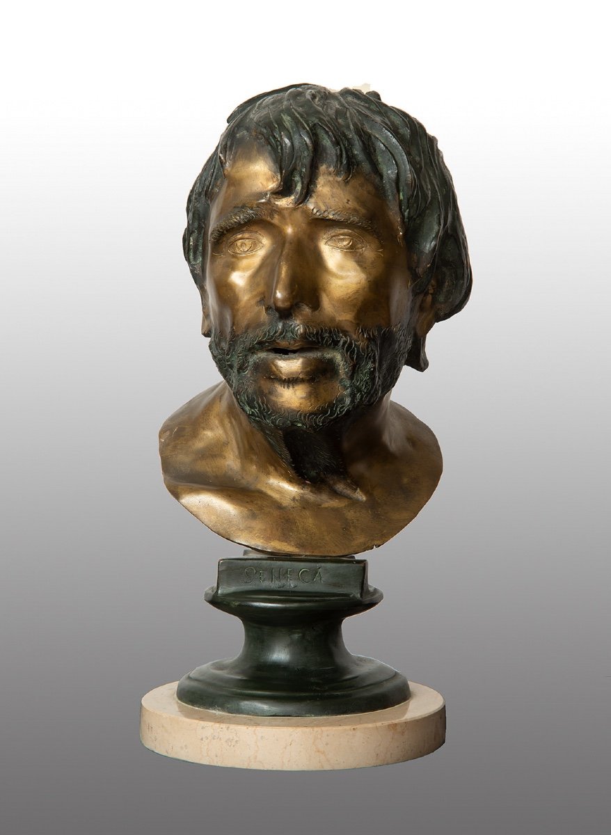 Scultura antica in bronzo brunito raffigurante testa del filosofo Seneca.