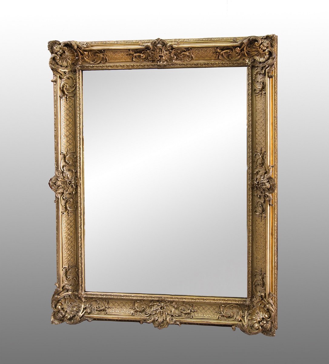 Specchiera in legno dorato e intagliato Napoleone III Francese della seconda metà del 19secolo