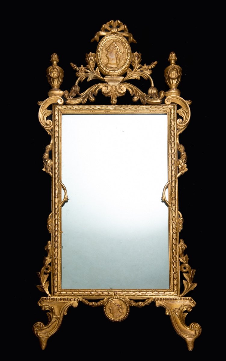 Specchiera stile luigi XV Toscana in legno dorato appartenente agli inizi del 20secolo