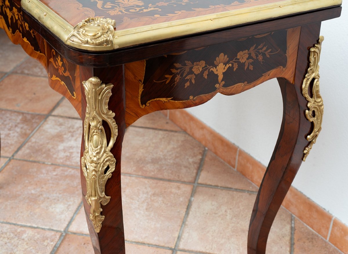 Tavolino da gioco Napoleone III Francese in legni policromi con innesti di elementi in bronzo-photo-2