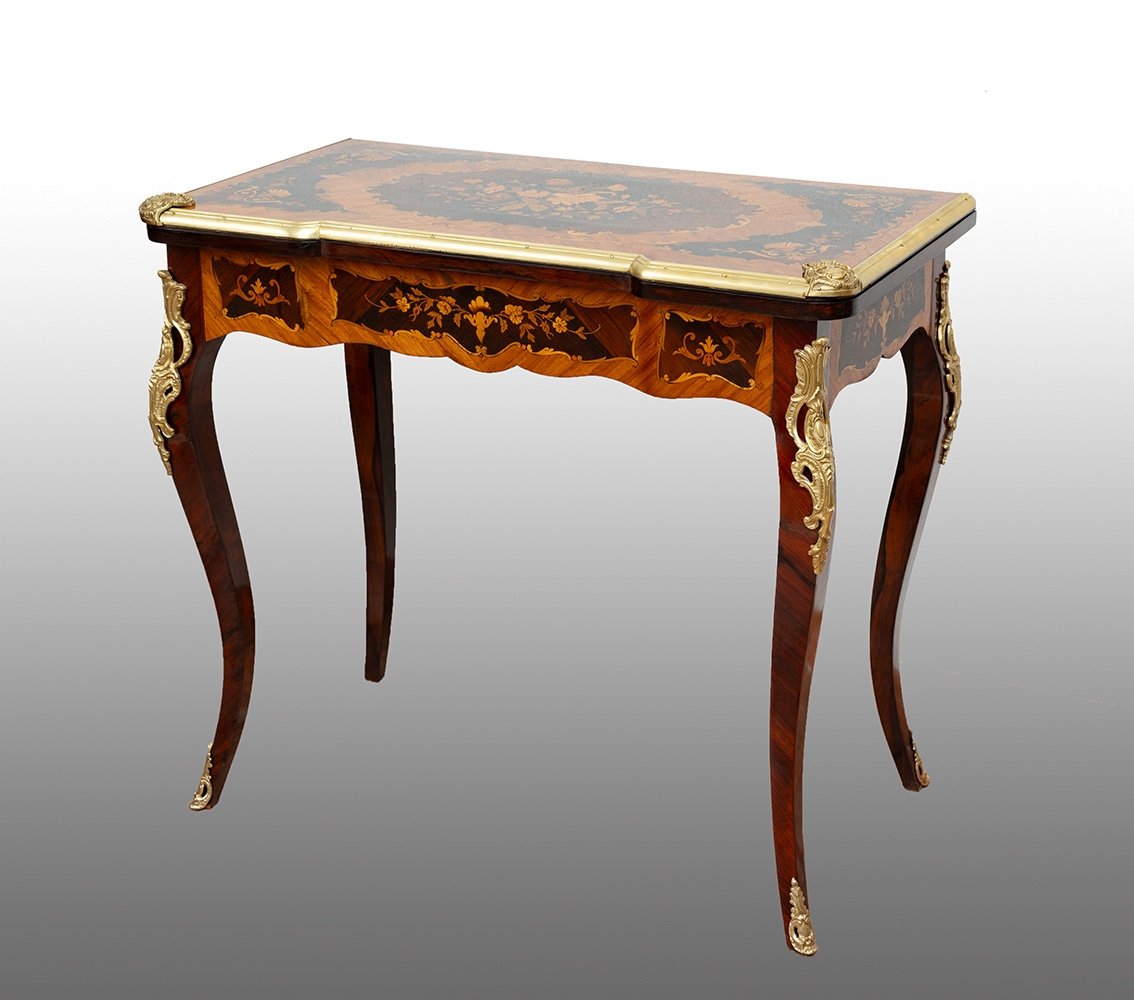Tavolino da gioco Napoleone III Francese in legni policromi con innesti di elementi in bronzo
