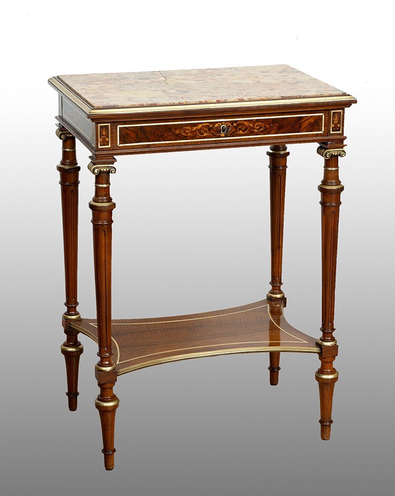 Tavolino antico Napoleone III Francese in massello di mogano con piano in breccia.