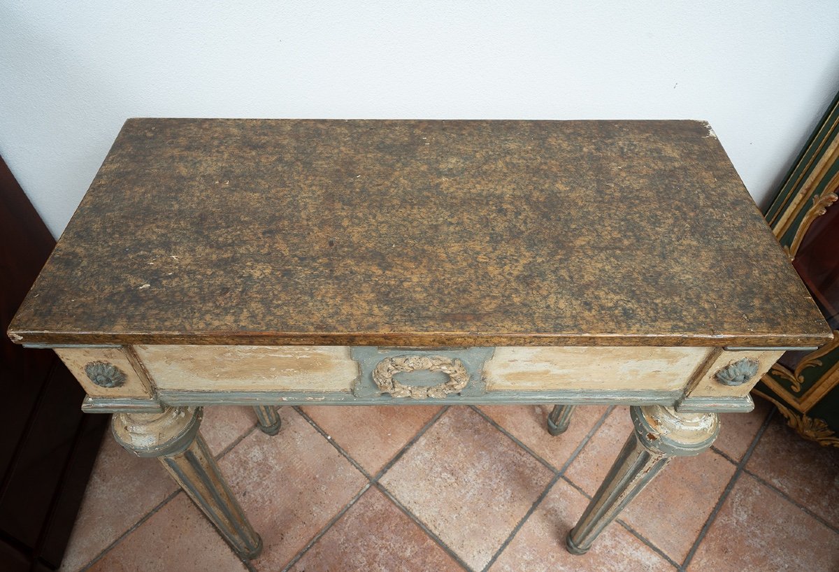 Consolle antica piemontese in legno laccato con piano marmorizzato.-photo-2