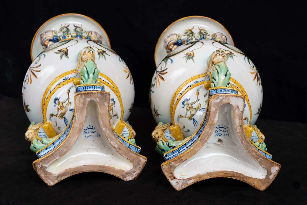Coppia di vasi antichi in maiolica smaltata firmati Ginori appartenente alla seconda metà 19sec-photo-1