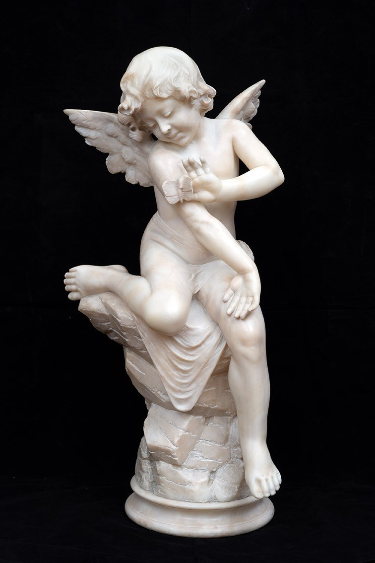 Scultura antica in alabastro raffigurante cherubino alato 19secolo Francia