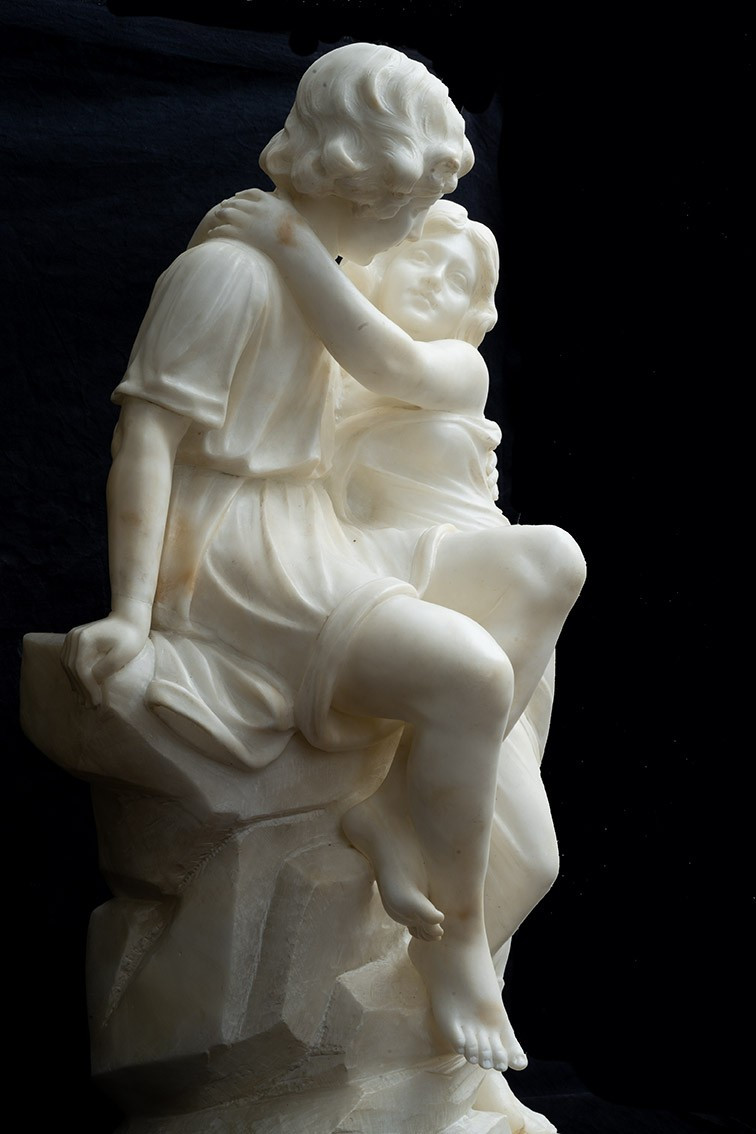 Scultura antica in alabastro raffigurante l'amore appartenente alla seconda metà del XIX secolo-photo-4