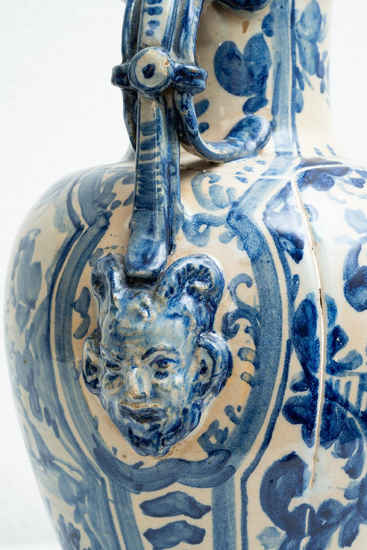 Vaso antico bionsato in maiolica smaltata 18secolo.-photo-3