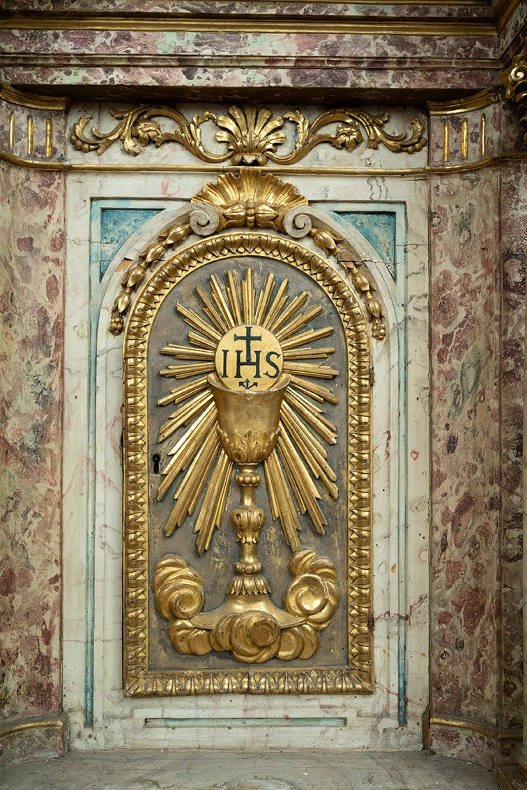 Tabernacolo antico in legno marmorizzato di provenienza romana XVII secolo.-photo-3