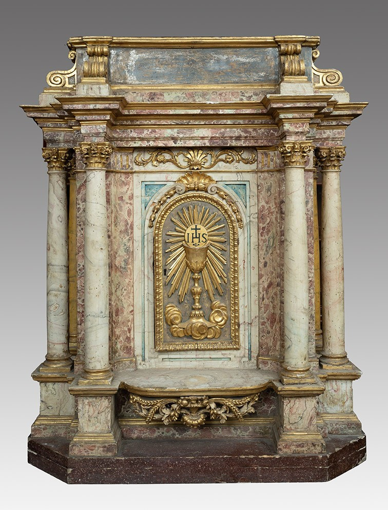 Tabernacolo antico in legno marmorizzato di provenienza romana XVII secolo.