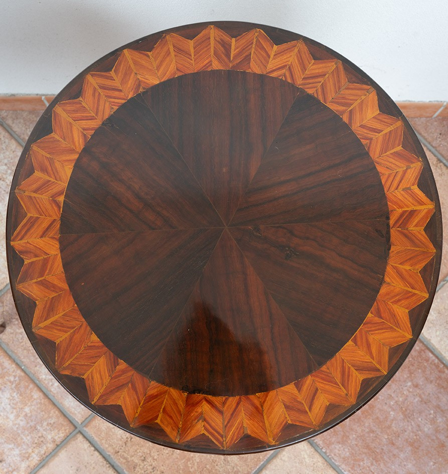 Coppia di tavolini antichi in legni esotici pregiati appartenente agli inizi del XX secolo.-photo-2