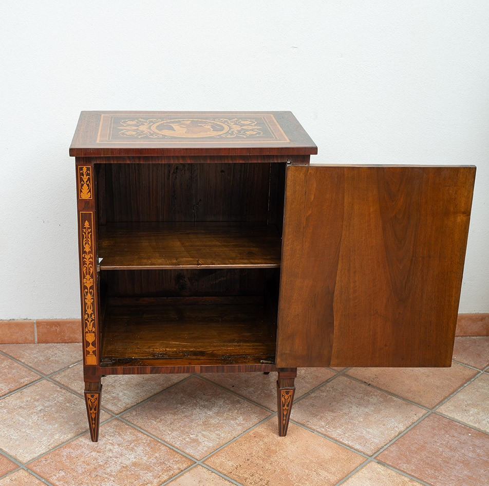 Comoncino antico Luigi XVI Lombardo in legni esotici pregiati 18secolo.-photo-2