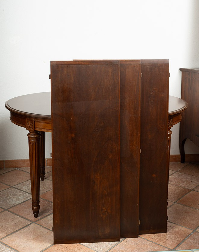 Tavolo ovale Napoleone III in massello di noce appartenente alla seconda metà del XIX secolo.-photo-2