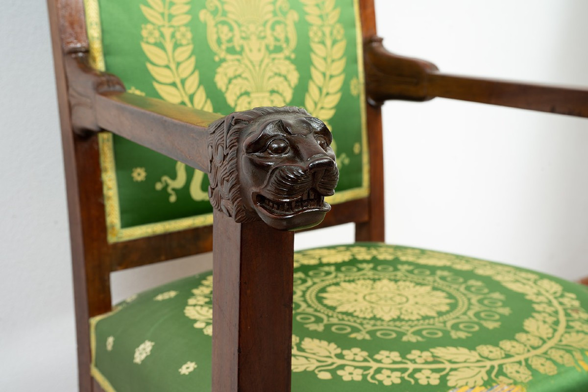 Poltrona antica in piuma di mogano finemente intagliata periodo 19 secolo.-photo-3