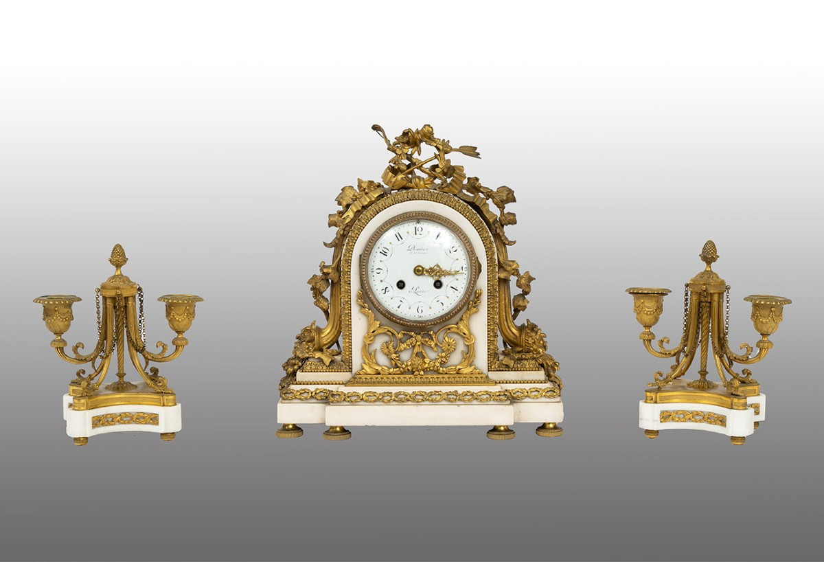 Trittico di orologio Napoleone III in bronzo dorato 19secolo