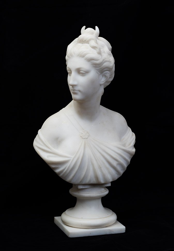 Scultura antica Neoclassica in marmo bianco statuario raffigurante Diana Cacciatrice 19secolo-photo-2