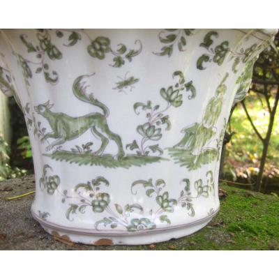 Moustiers 18th (bouquetière)