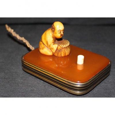 19th Maquet Table Bell