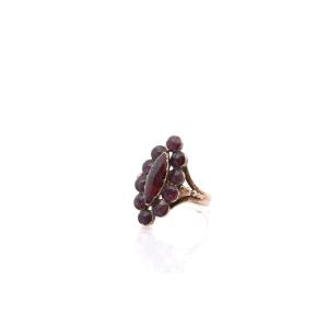 Antique Garnet Ring In 18k Gold