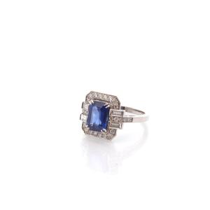 Vintage 2.15ct Sapphire And Diamond Ring