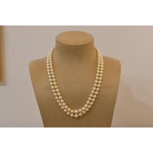 Cultured Pearl Necklace With White Gold Clasp