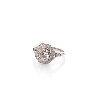 Art Deco Diamond Ring In Platinum