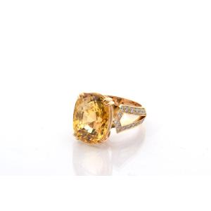 14.03ct Yellow Sapphire And Diamond Ring