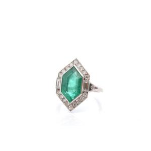 5.26ct Emerald And Diamond Ring