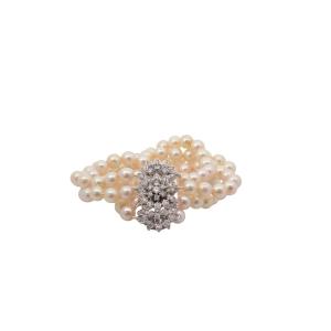 Cultured Pearl Bracelet With Diamond Clasp