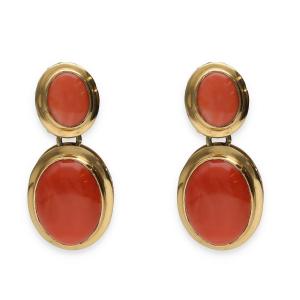  Coral And Yellow Gold Earrings