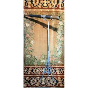 "grande Longue Vue" Curiosity On Wrought Iron Stand - 19th Century