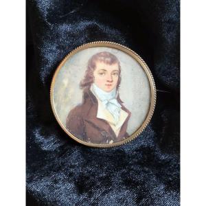 Miniature Painted Gentleman Man In A Brooch With Lock Of Hair From The 18th Century