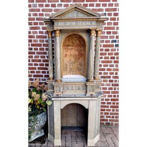 Large Oratory With 4 Columns And Corinthian Capitals On A Patinated Console - 18th Century