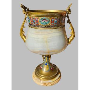 Cup In Onyx, Gilt Bronze And Polychrome Cloisonné Enamels