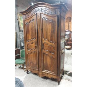 Louis XV Wardrobe In Walnut, 18th Century