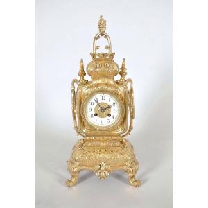 Far Eastern Style Clock