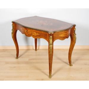 Louis XV Writing Desk With Marquetry And Gilded Bronze - Napoleon III Period