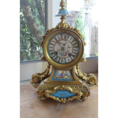 Pendulum Louis 16 Bronzes Dores And Porcelain Of Sevres