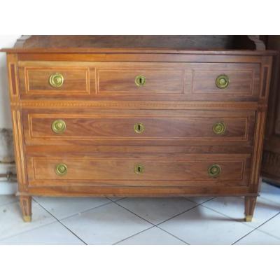 Inlaid Commode Louis Era 16